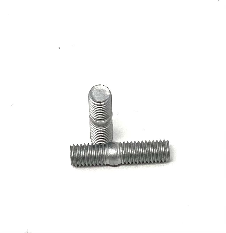 EXHAUST MANIFOLD STUD T4