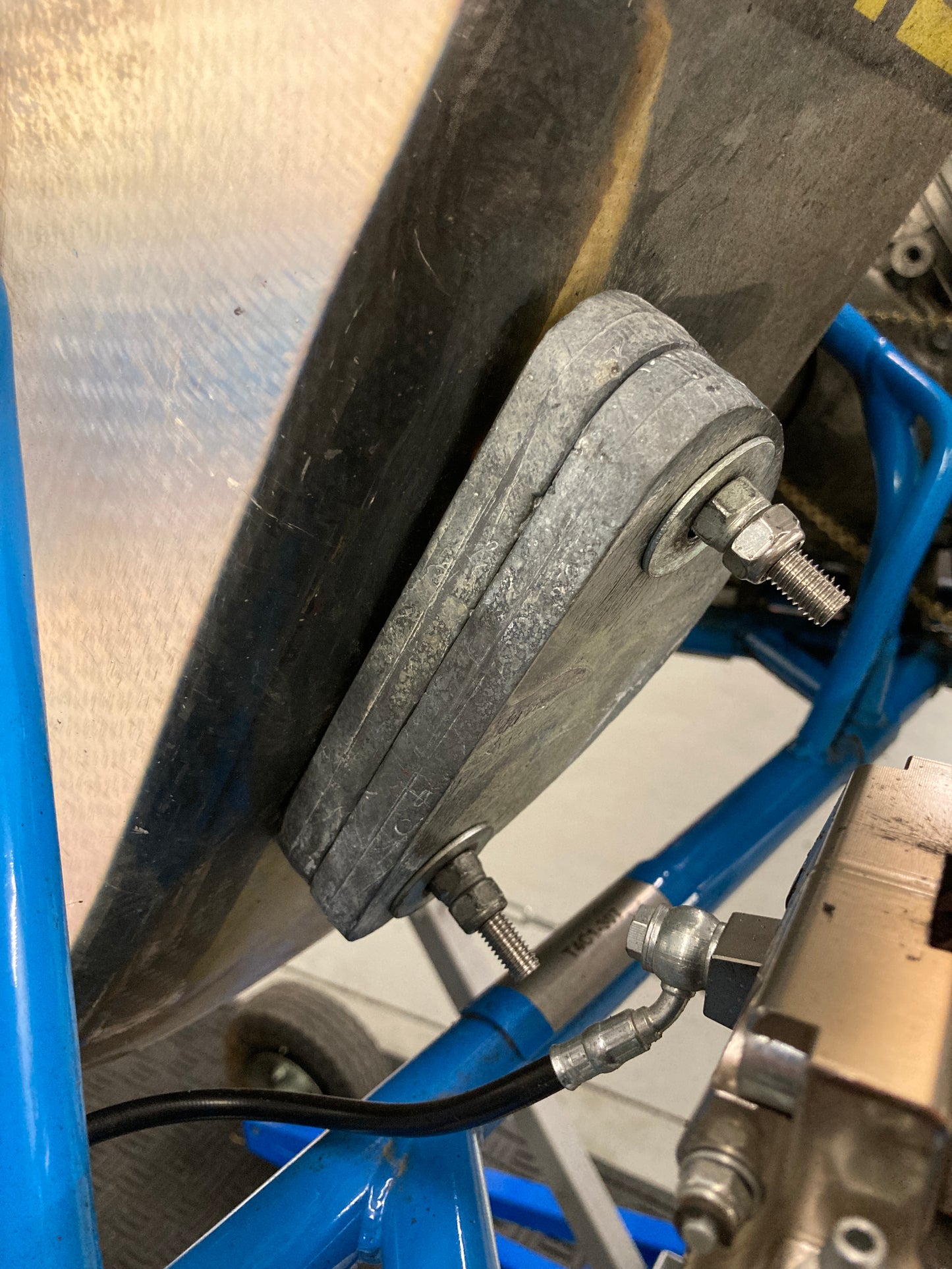 4 LB. LEAD WEIGHT (FOR SALE)